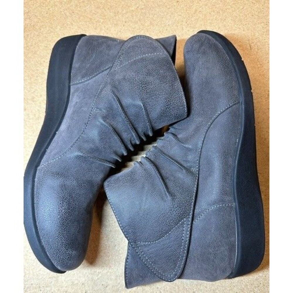 Clarks Cloud Steppers 10 M Gray Leather  Ankle Boots Side Pull Closure Slip On